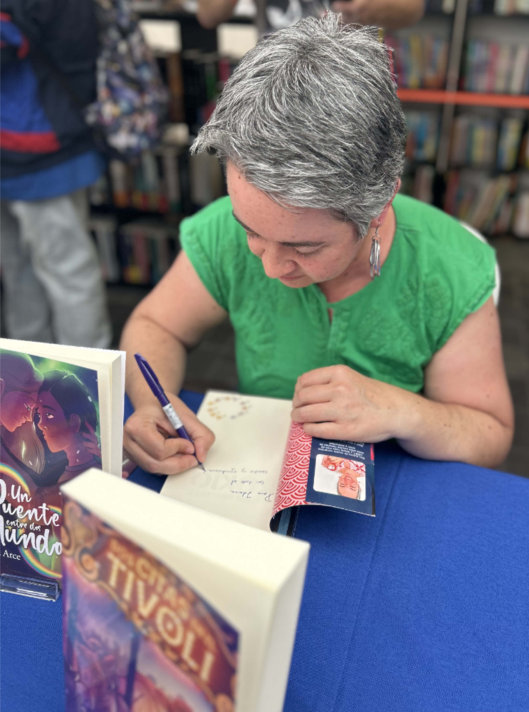 Firmas de Nisa Arce en la feria del libro de Telde 2025, caseta Librería Yaya